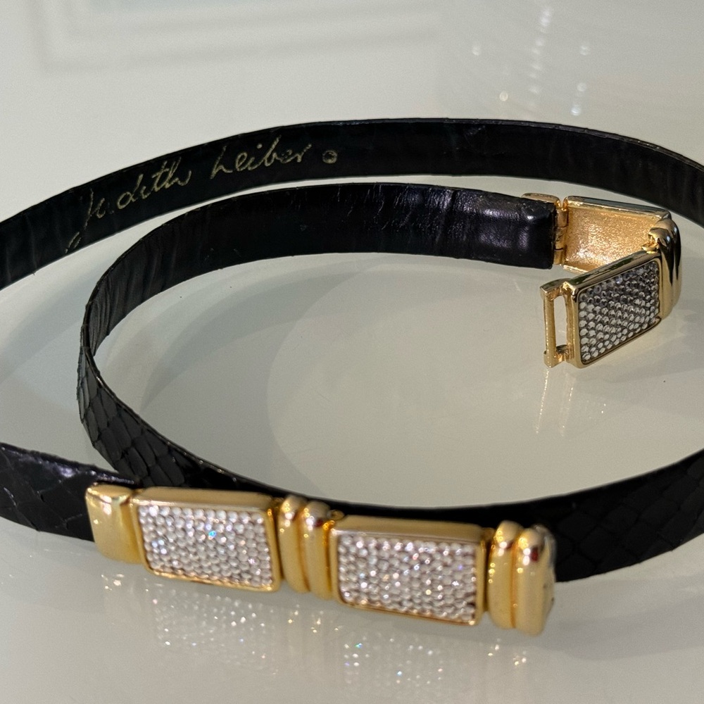 Judith Lieber Vintage Snakeskin Belt 36” long clip to clip Price is Firm